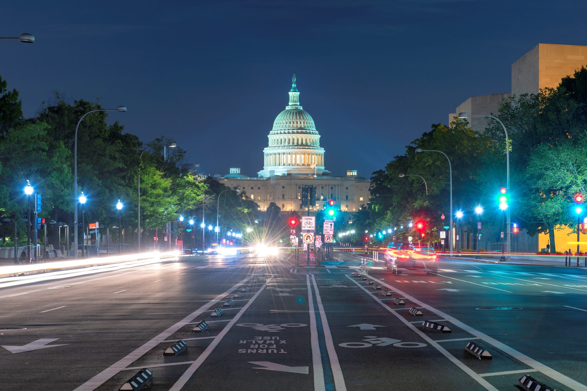 Night view of Pennsylvania Avenue and Capitol Building, Washington D.C., USA